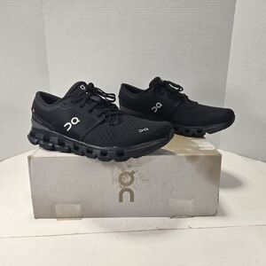 On Cloud X 4 Running Training Black Sneakers Men's Size 10 1/2 10.5